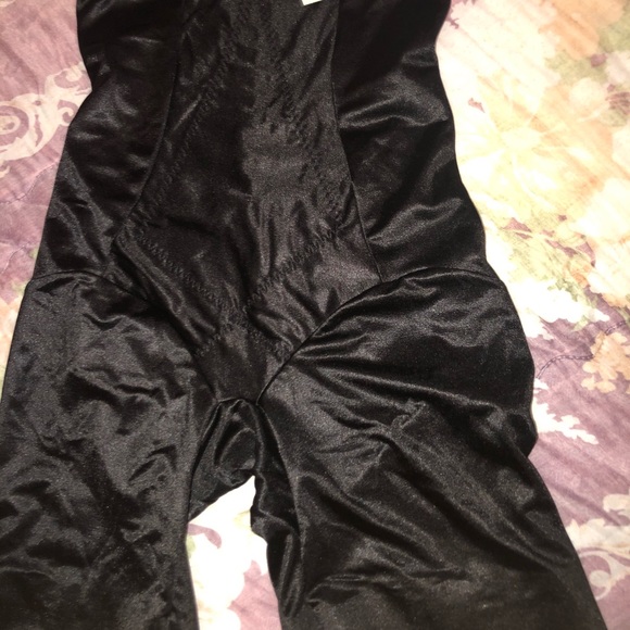 Shapewear - Picture 2 of 3